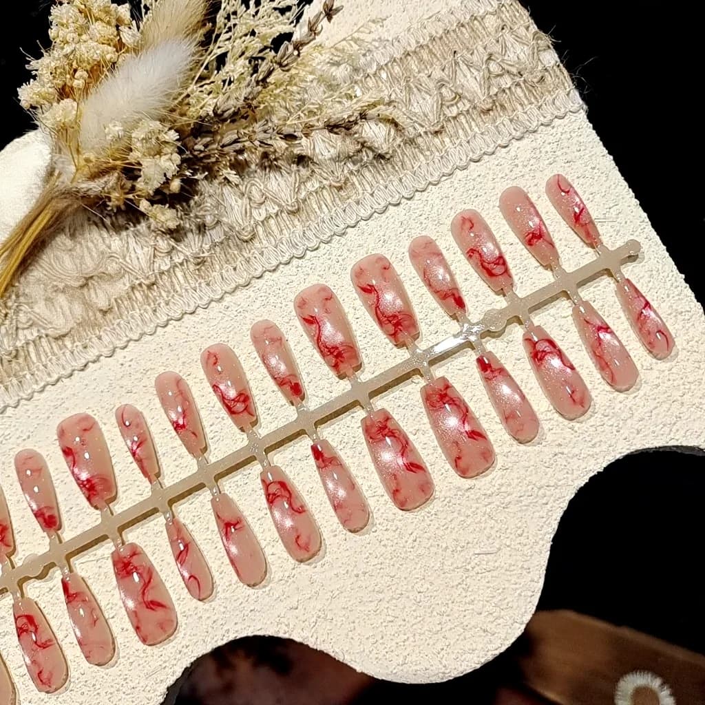 أظافر صناعية وردية بتأثير عين القط، شكل بيضاوي متوسط، لمعة براقة